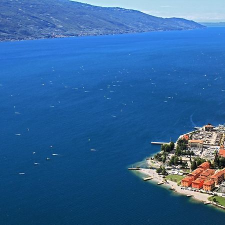 Campione Ora Apartments By Gardadomusmea Campione del Garda Esterno foto